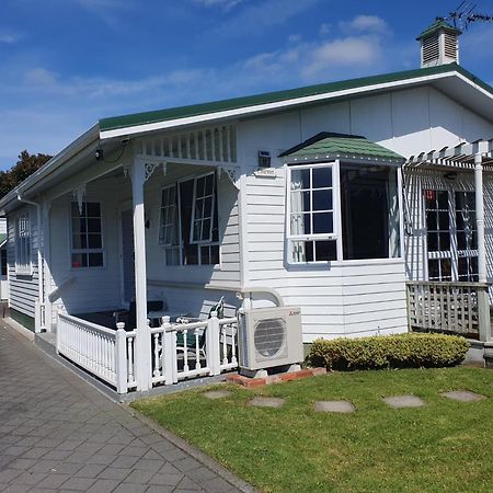 Charmae Guest House Whanganui Esterno foto